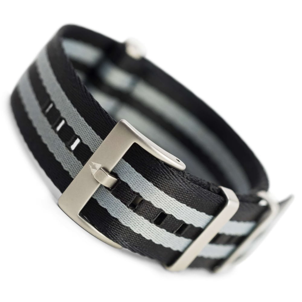 22 mm Seatbelt Singlepass Nato Strap Bond grey black – subdeltawatches