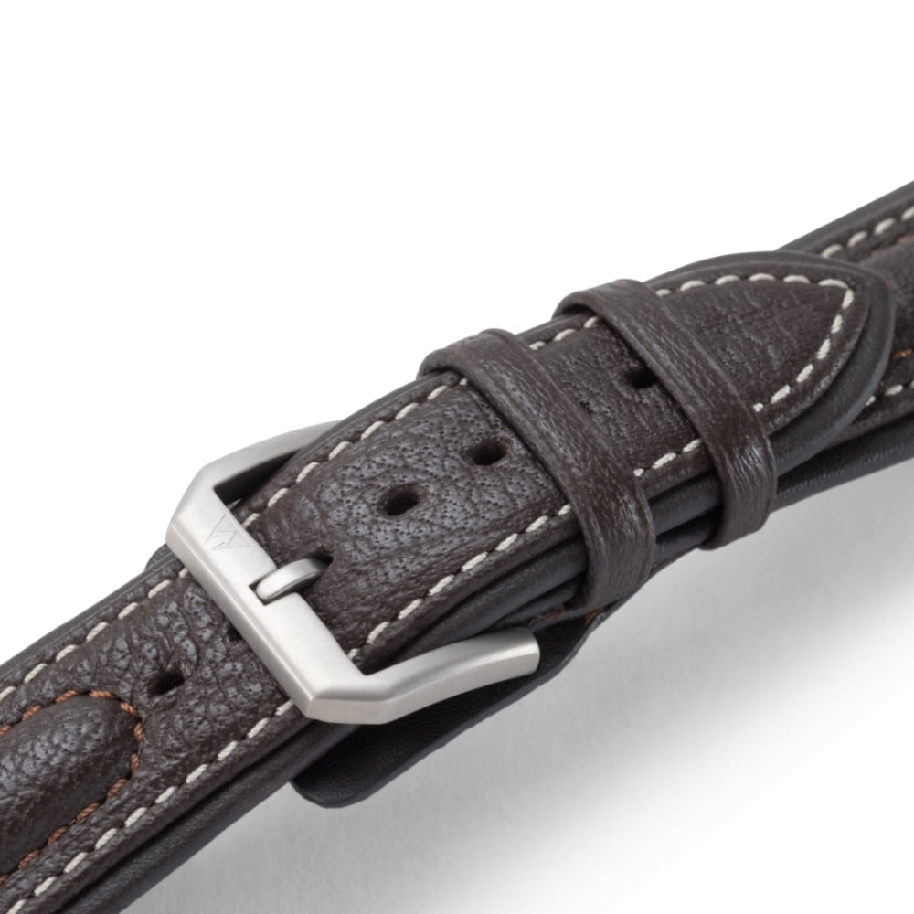 22 mm braunes Pilotenarmband aus Büffelleder